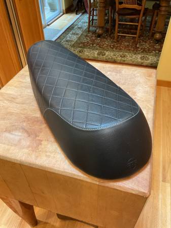 Asiento Royal Enfield 650 Interceptor - $4063470797439491120