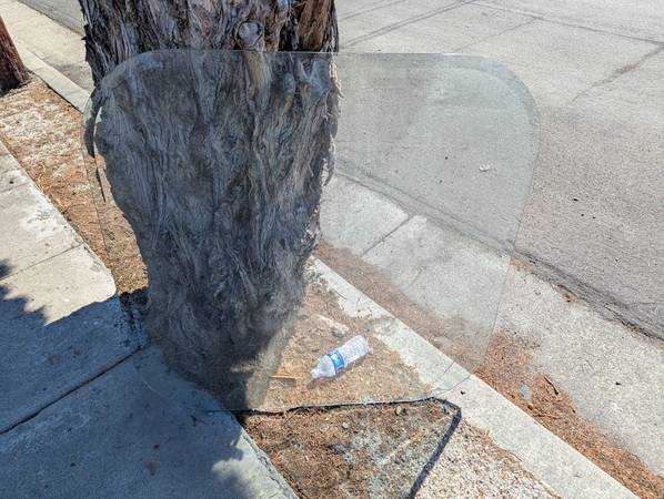 CURB ALERT: Free glass tabletop 1