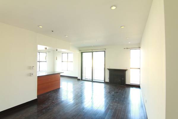 $4,595 / 2br - 1300ft2 - 2 Dormitorios 2 Baños en West Hollywood (West Hollywood/Adyacente a Beverly Hills)63700919844483123