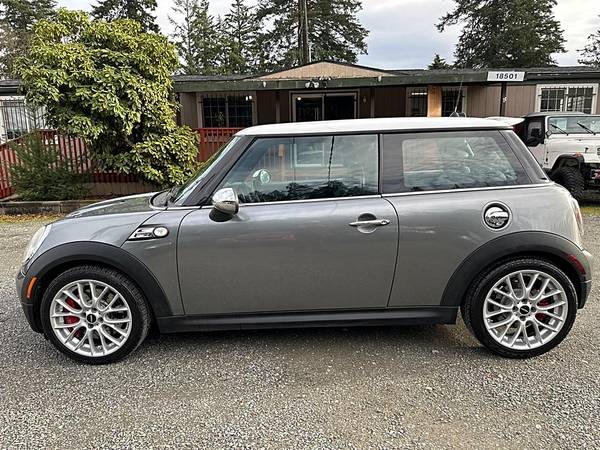 2009 MINI COOPER JOHN COOPER WORKS - $6999.0063623146635395124