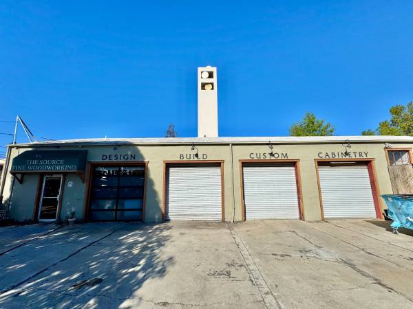 $10,825 / 5155ft2 - Tienda de gabinetes/Edificio de servicios con espacio de patio en esquina concurrida! (redwood city)63686103129219124