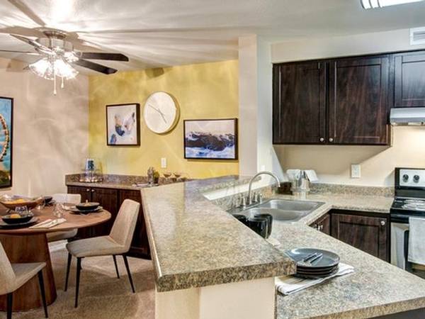 $2,159 / 2br - 860ft2 - The PERFECT location! Luxury Fixtures ~ Rent Today!! (Mukilteo - Harbour Pointe)63862287775745122
