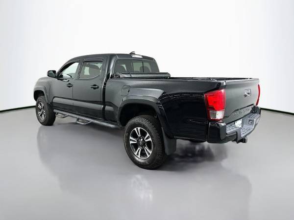 2017 Toyota Tacoma 4x4 4WD - Photo 9