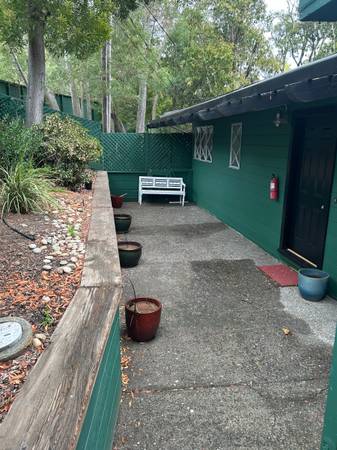 Spooky season 🎃🍬👻👻👻👻 Adorable Cottage for Rent 1