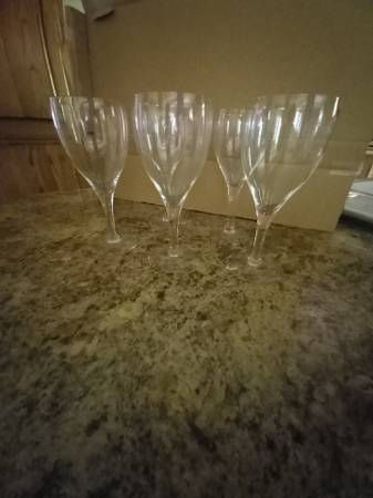 wine glasses 1
