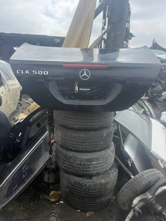 2005 Mercedes CLK 500 2Dr trunk black $250 1