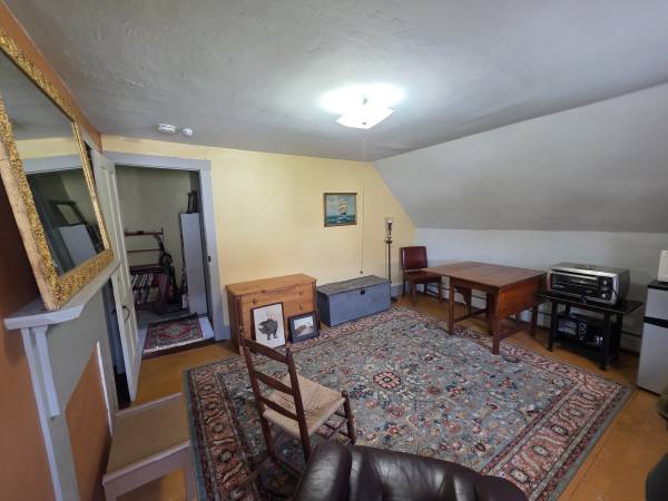 $1,350 / 1br - 450ft2 - 2 Room Single Bedroom Fully Furnished Apt. Utilities Included (Concord, NH)63932187925122123