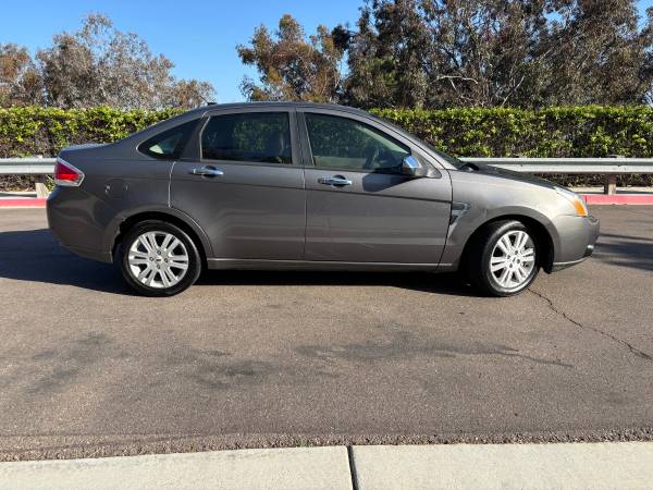 Cleanest 2009 Ford Focus SE Sedan! Excellent On Gas! - $3,999 (San Diego)63470055449857124