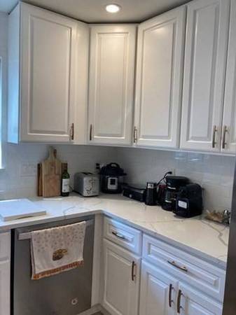 $2,400 / 3br - 1150ft2 - Renovated 3BR/2BA Townhouse in Everett (Everett)63996689964547121