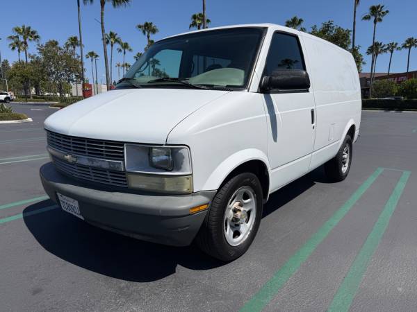 2003 Chevrolet Astro Cargo Van In Very Good Condition 1
