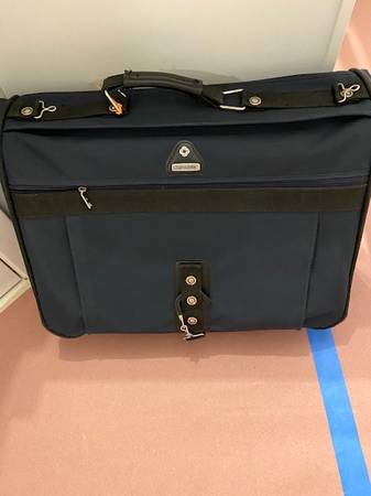 SUITCASE - Samsonite Garment Bag Luggage - Navy - Very Sturdy - Good 1
