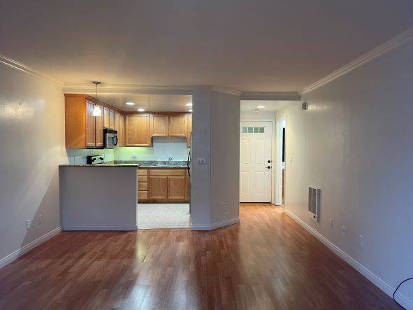 $2495.00 / 1br - Live by the Bay! 1BR Condo – Crown Point/Mission Bay63663769178243122