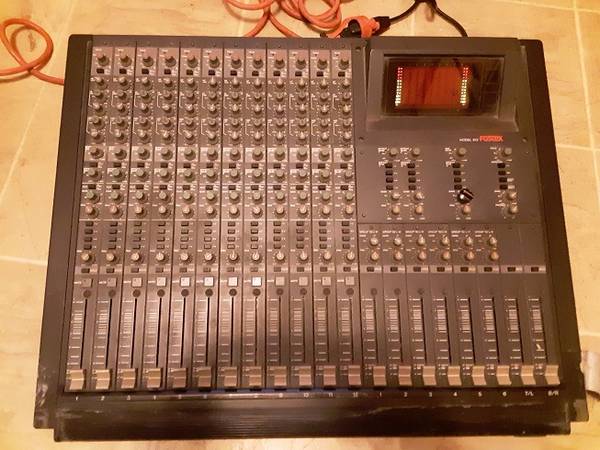 Fostex 812 Mixing Console 1