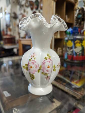 Vintage Fenton Silver Crest Milk Glass Vase 1