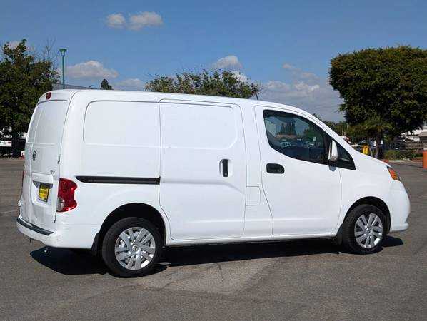 2020 Nissan NV200 - Photo 2