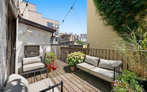 $4,000,000 / 6br - 2702ft2 - PRIME WILLIAMSBURG 2 FAMILY (Brooklyn)63854289552515122