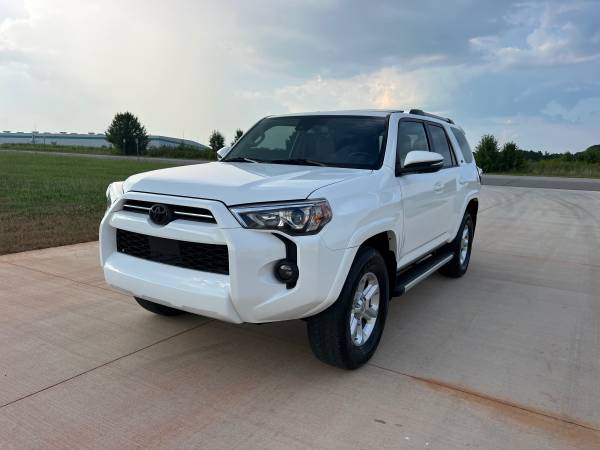 2023 Toyota 4Runner SR5 Premium Sport 4x4 - $31,995 (Cowpens)63613404899587120
