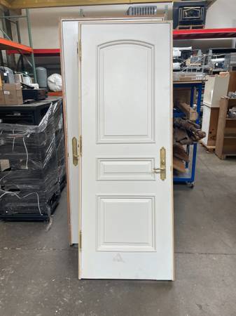 30x84 RHS Interior Solid 3 Panel Prehung Door, White [#J519.14] 1