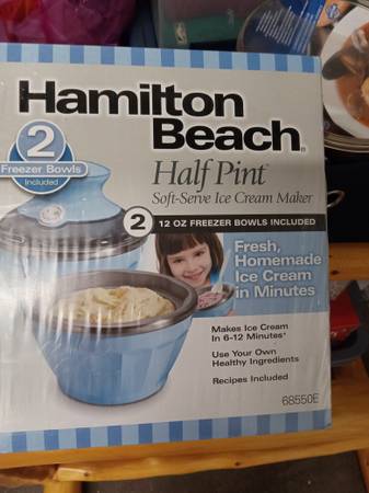 Brand New Hamilton Beach Half Pint Ice Cream Maker 1