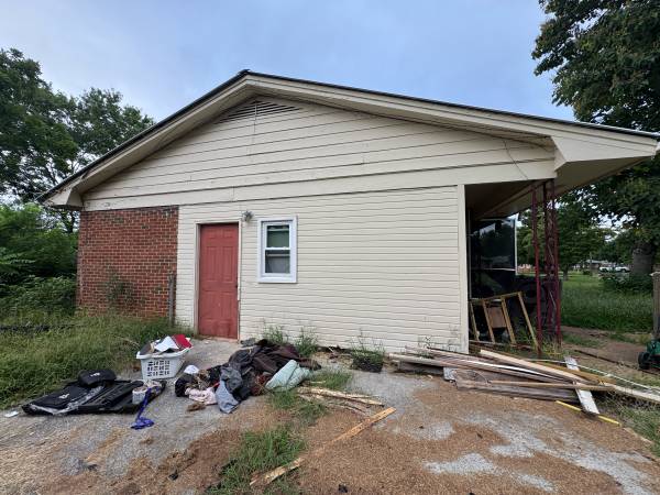 $115,000 / 3 hab - 1450 pies² - ¡Precio en efectivo $115 mil! 3 habitaciones, 2 baños, más de 1400 pies cuadrados (Huntsville, AL 35810)63439782632321121