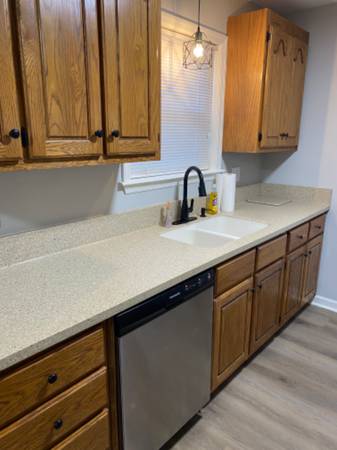 $1875.00 / 3br - 1516ft2 - Updated and conveniently located 3Bed2Bath Home63658760138755124