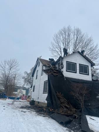 Syracuse Premiere Roofing company, 315-753-2701 1