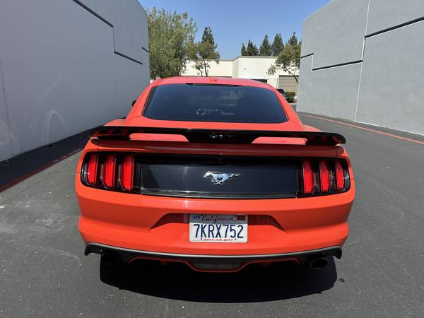 2015 Ford Mustang * Paquete Premium y de Desempeño * Excelente estado - $13,000 (Fremont / Union City / Newark)63471062419075123