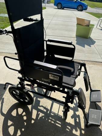 Karman Lightweight Wheelchair 18" wide chair 1