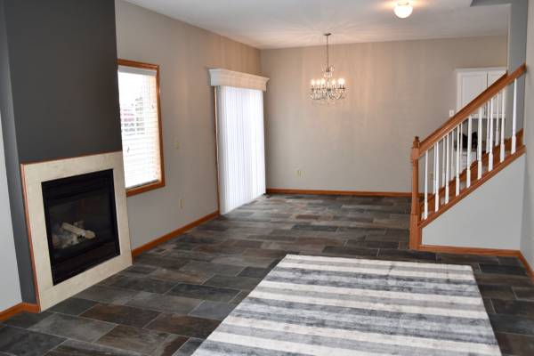 $1,750 / 2br - 1500ft2 - Newly Updated End Unit Townhome (Forest Lake)64003960386817122