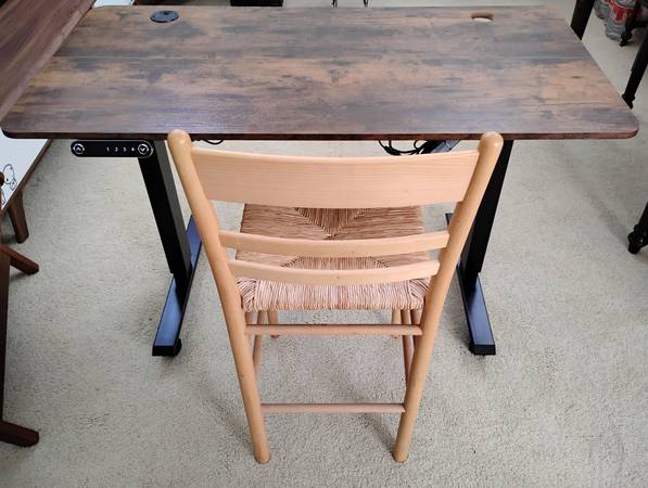 Standing/Sitting Powered Desk Adjustable Height Up To 48" In Like New 1
