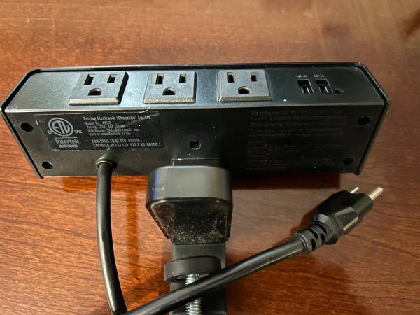 VARIDESK PowerHub 5-Outlet Surge Protectors, 12' Cord 1