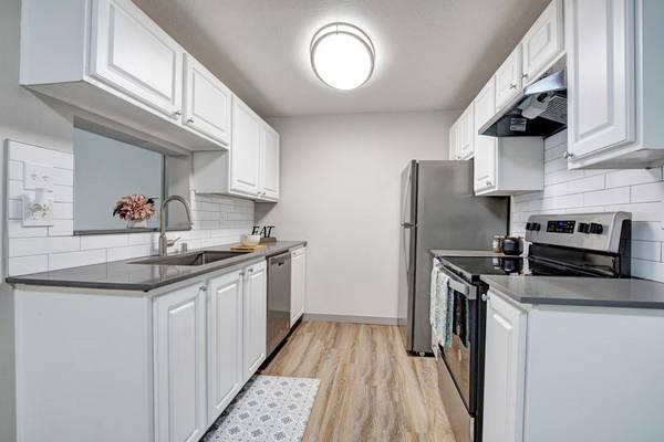 $1,795 / 1br - 644ft2 - A new perspective on living: 1 BR, 1 BA, 644 Sq Ft! (Mountlake Terrace)63786780364417123