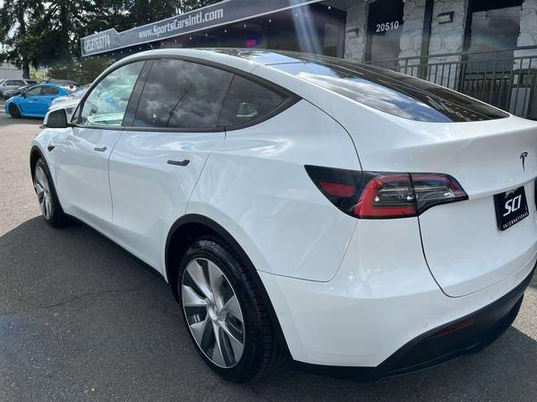 2020 Tesla Model Y de gran autonomía - $26,695 (+ Sports Cars International)63497529564033124