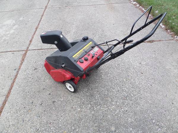 Snow blower, elec start, link to video of blower running 1