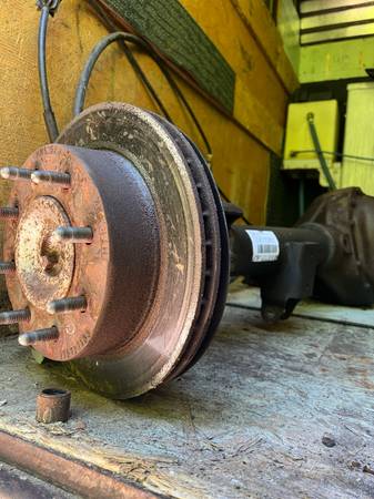 2005-2009 Chevy Express rear end 1