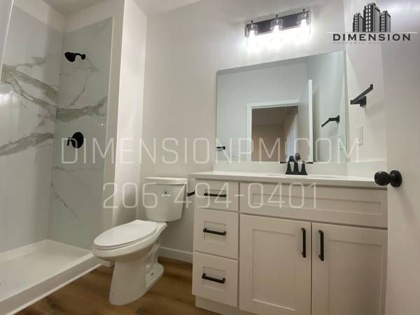 $3,095 / 4hab - 1807ft2 - Moderna casa adosada de 4 habitaciones y 3 baños con garaje en Auburn (Auburn)63659499821697123