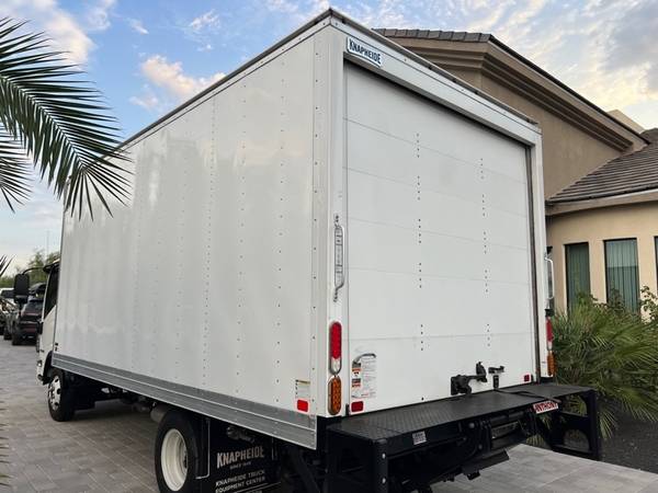 2014 Isuzu Npr - Photo 5