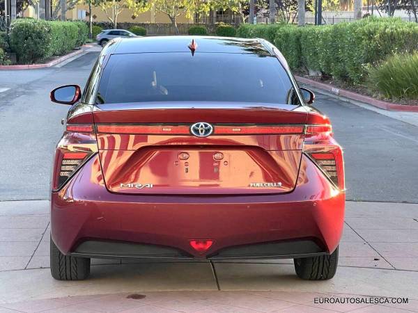 2018 Toyota Mirai Base 4dr - Photo 6