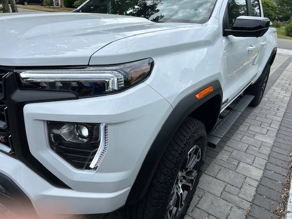 2024 GMC Canyon AT4 - Solo 750 millas - $43,00063618143061891121
