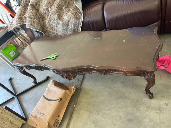 Free antique coffee table 1