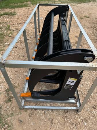 New Rock Grapple Attachment - $3,500 (San Antonio)62972002984963121