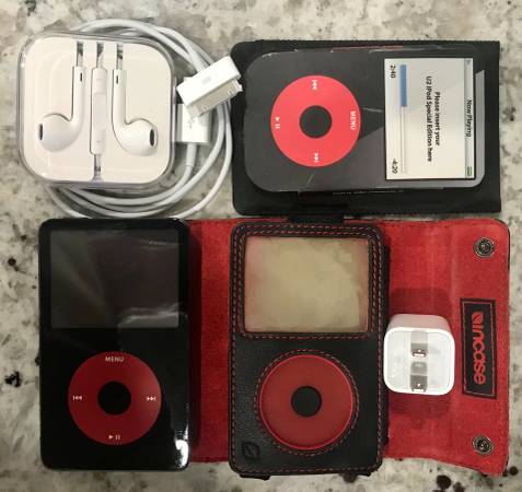 Apple U2 iPod w/ complete accessories & Incase trifold holder 1
