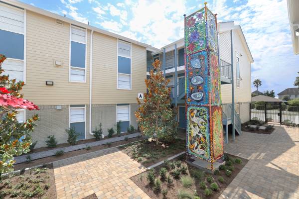 $1,495 / 1br - 649ft2 - Art-Inspired Living in Bucktown - Newly renovated (Metairie)63791870787969121
