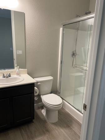 $3,800 / 5br - 2637ft2 - 7030 E. Samuel Court (Vacaville)64043666236802124