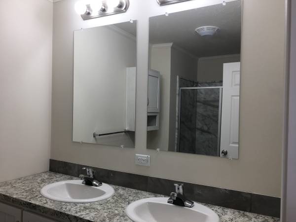 $58,499 / 3br - 1152ft2 - Mobile Home for Sale (Dubuque)63800864314115124