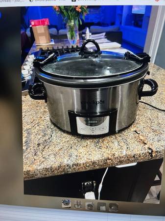 Stainless Steal 8 quart crock pot 1
