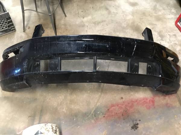 Mustang front umper 1