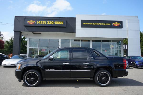 Camioneta Chevrolet Avalanche 4x4 4WD 2011 LTZ Pickup - $16,995 (West Coast Autoworks Everett)63622905863809121