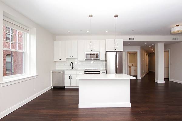 $3,675 / 2br - Luxury Two Bed in Downtown Salem with Roof Deck and Parking63856337047171124