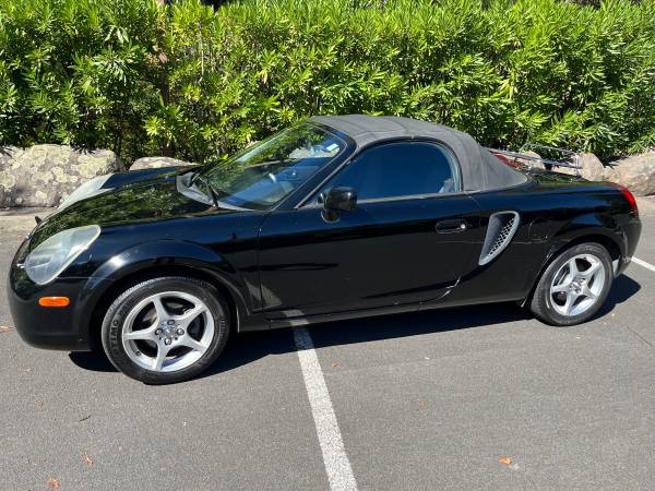 2002 Toyota MR2 Spyder 1